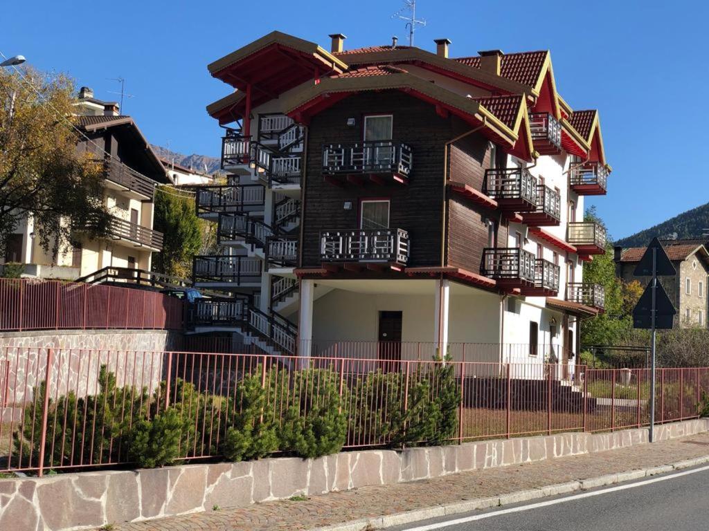 Apartmán Alpin Star Temù Exteriér fotografie